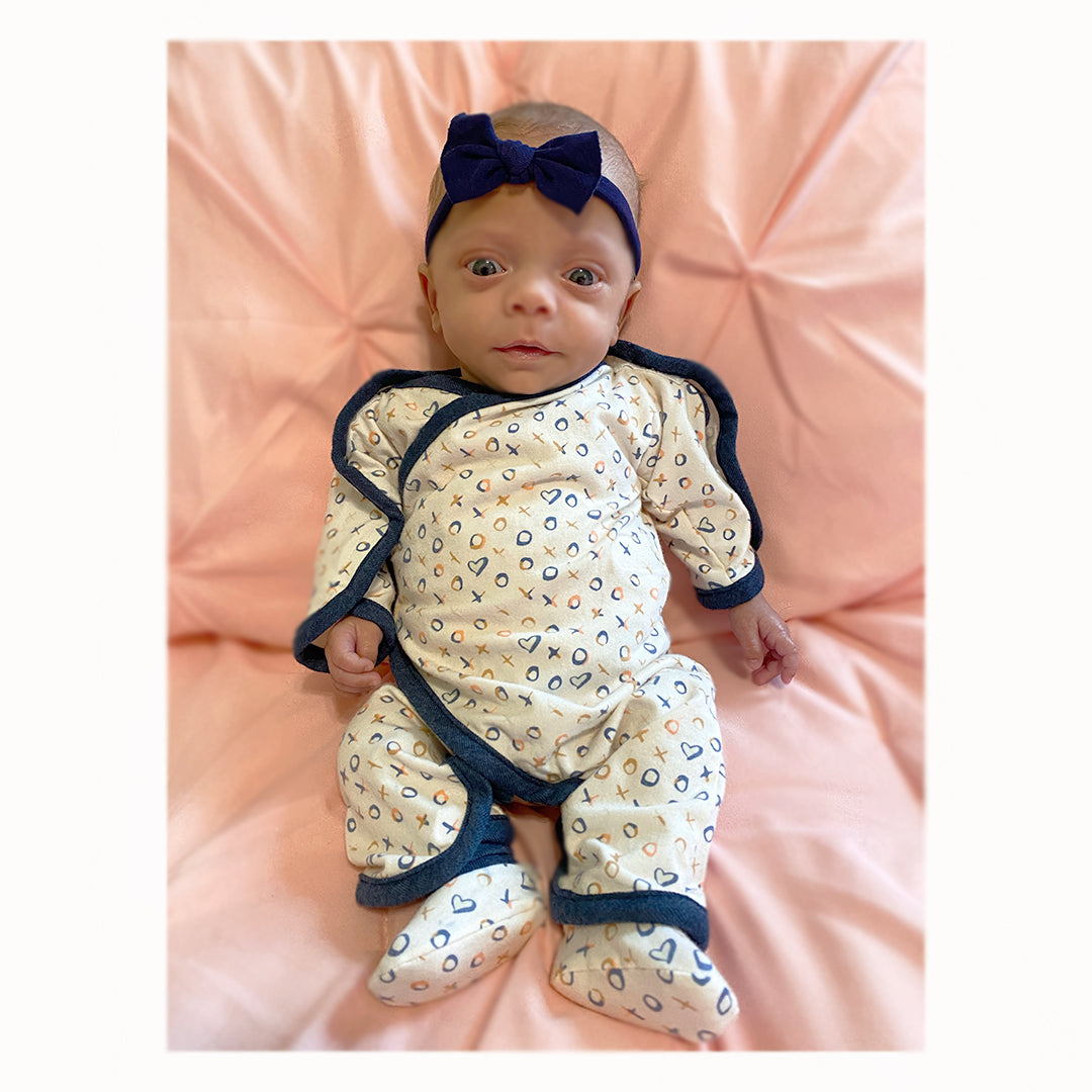 The Cozy NIC-Jumpsuit, the perfect Sweet Solution for Premature Little Ones